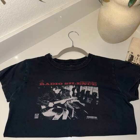 Brandy Melville Radio Silence Black Baby Tee One Size - Picture 2 of 5